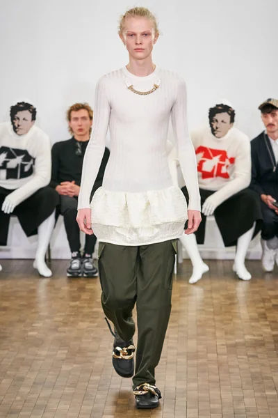 Look 26